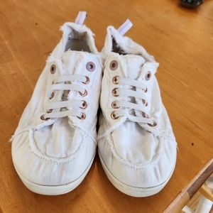 Vionic Prismo slip on beach sneakers